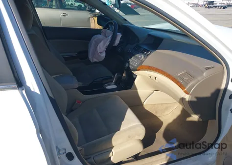 2009 Honda Accord 2.4 Ex from USA, damaged, VIN 1HGCP26749A154552